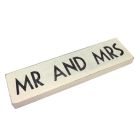 'Mr and Mrs' Sign (Cream)